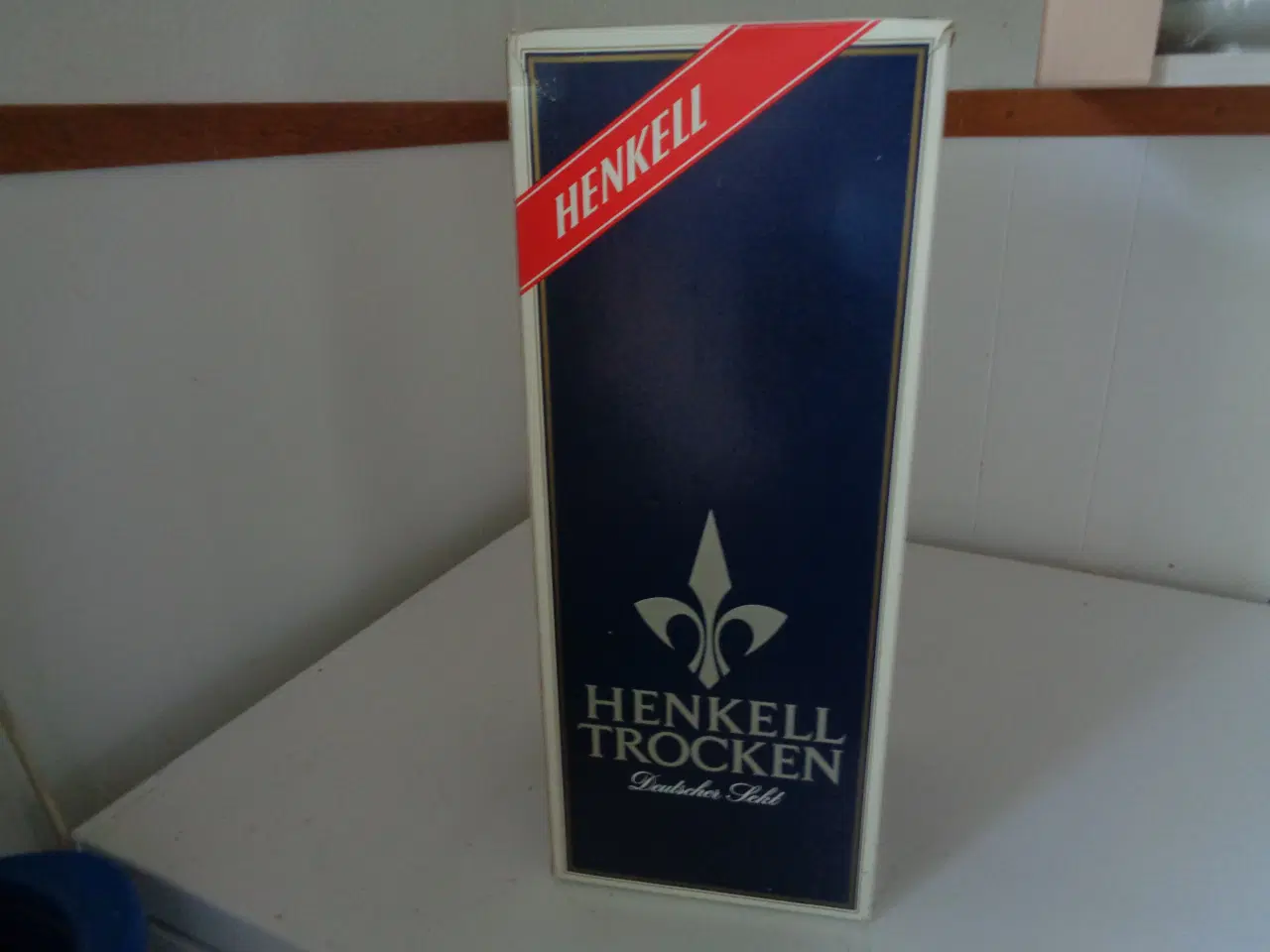Billede 2 - Champagne 1,5 L I .Original emballage 