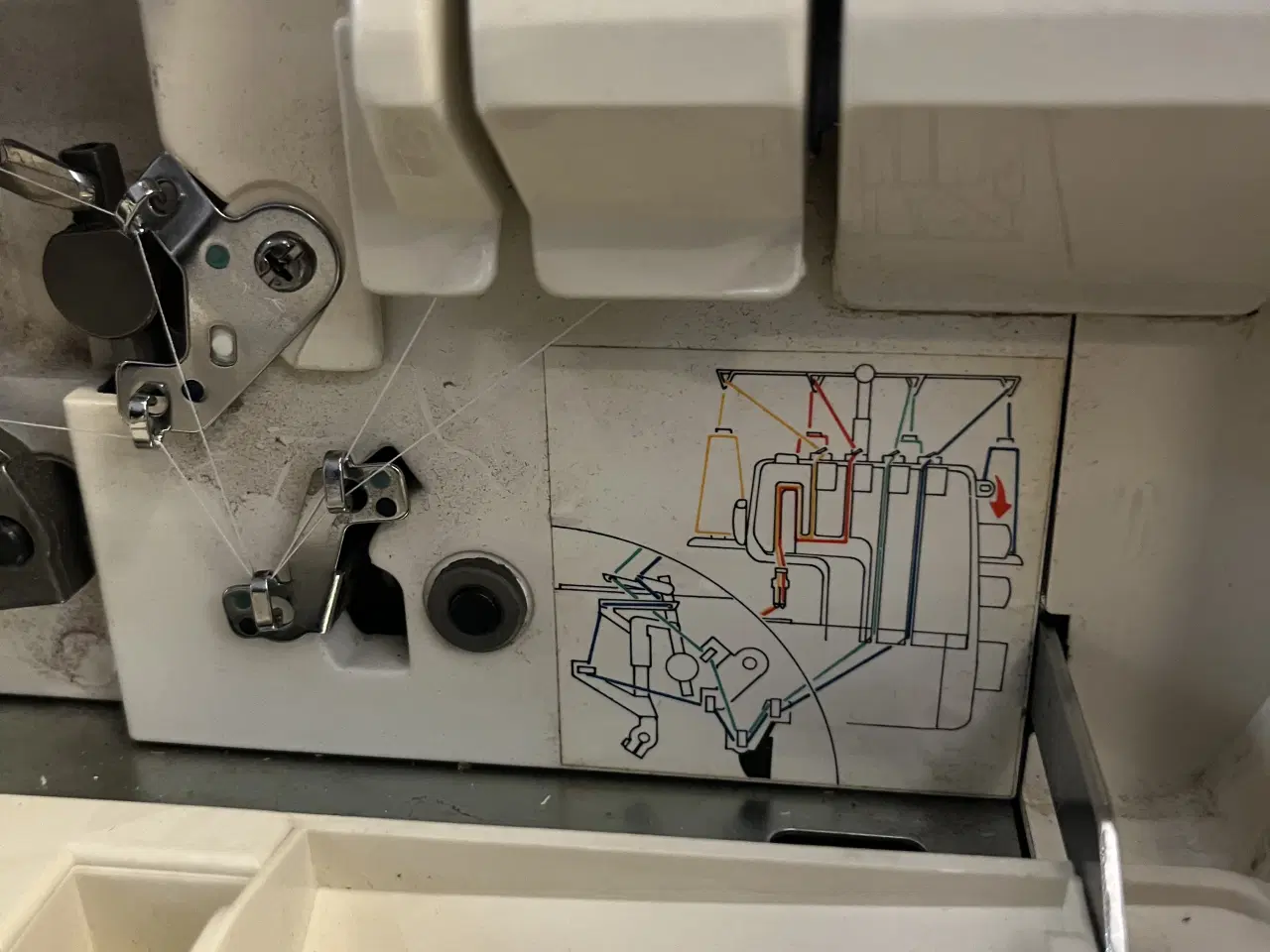 Billede 3 - Husqvarna overlock