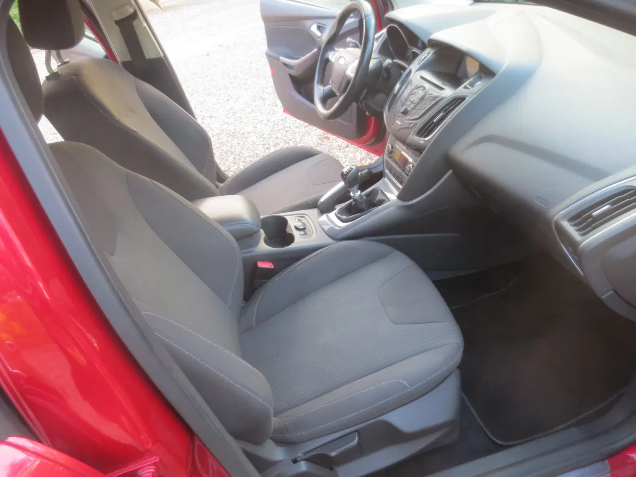 Billede 15 - Ford Focus 1.6 TD År 2011 Synet 2025.