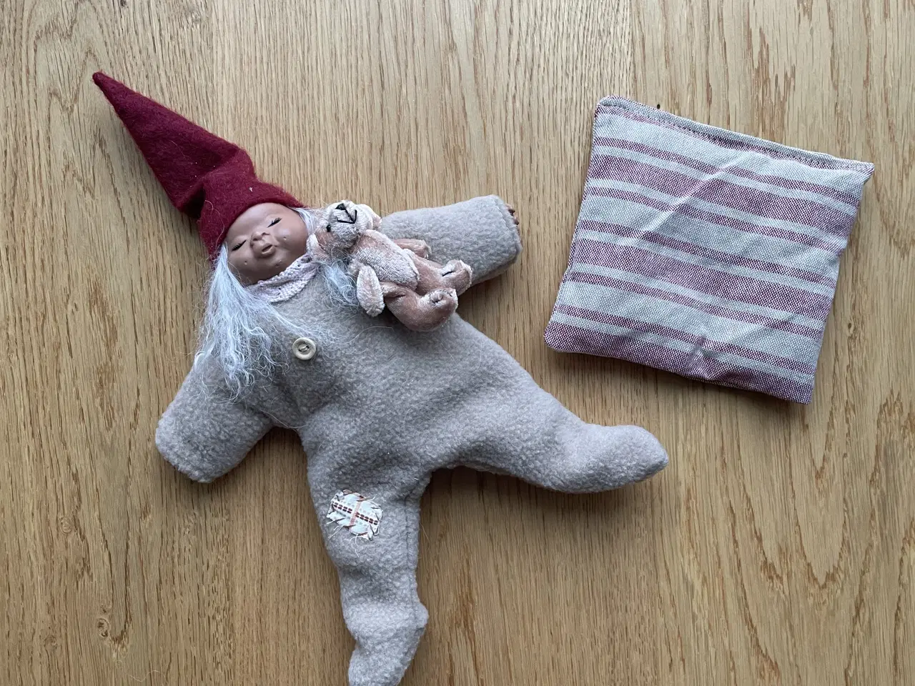 Billede 2 - Klarborg nisse Viola