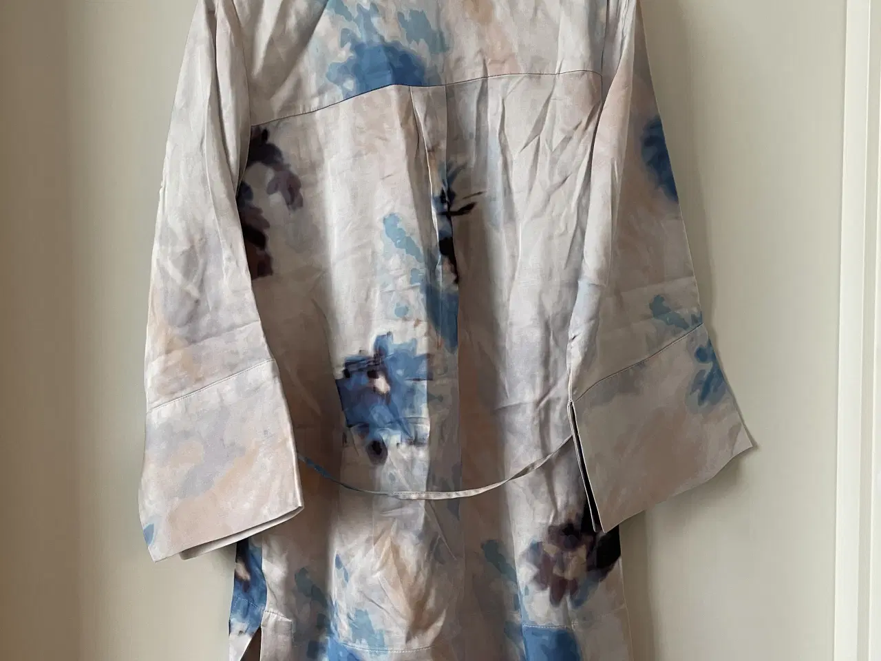 Billede 5 - Levete Room skjorte