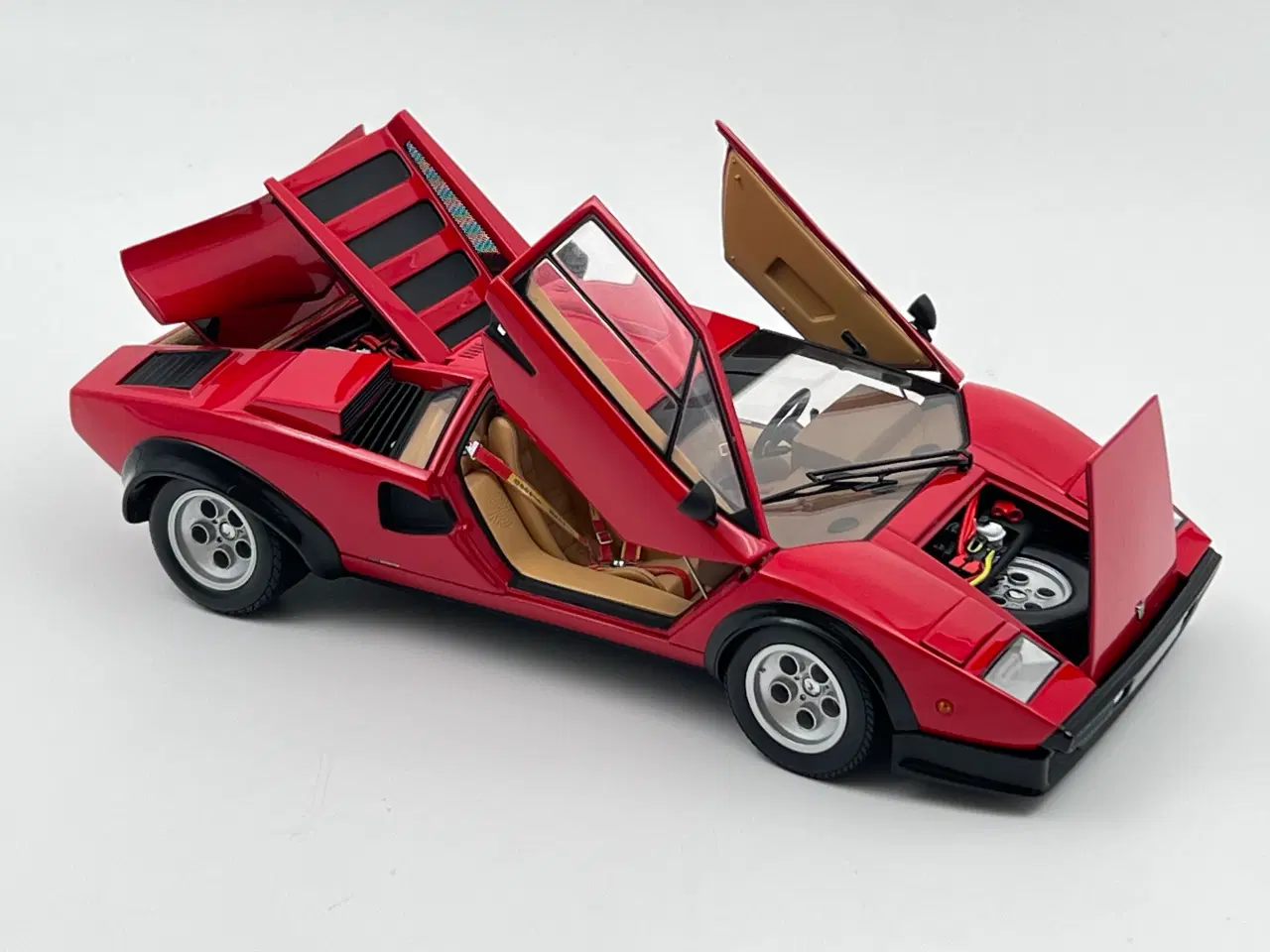 Billede 4 - 1982 Lamborghini Countach Walter Wolf Special 1:18