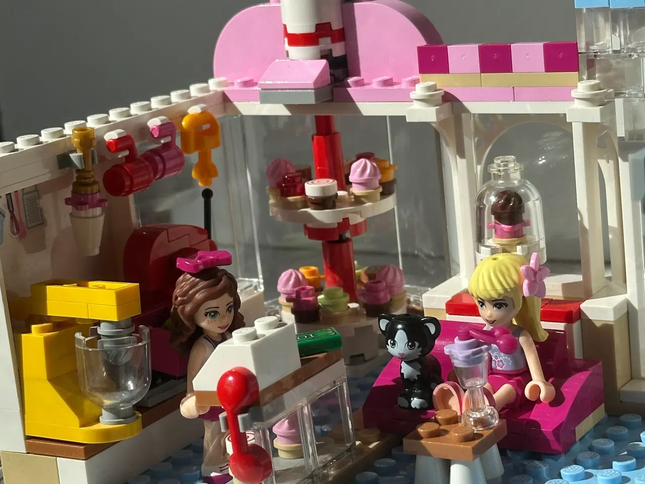 Billede 4 - LEGO Friends - Heartlake cupcake-café 41119