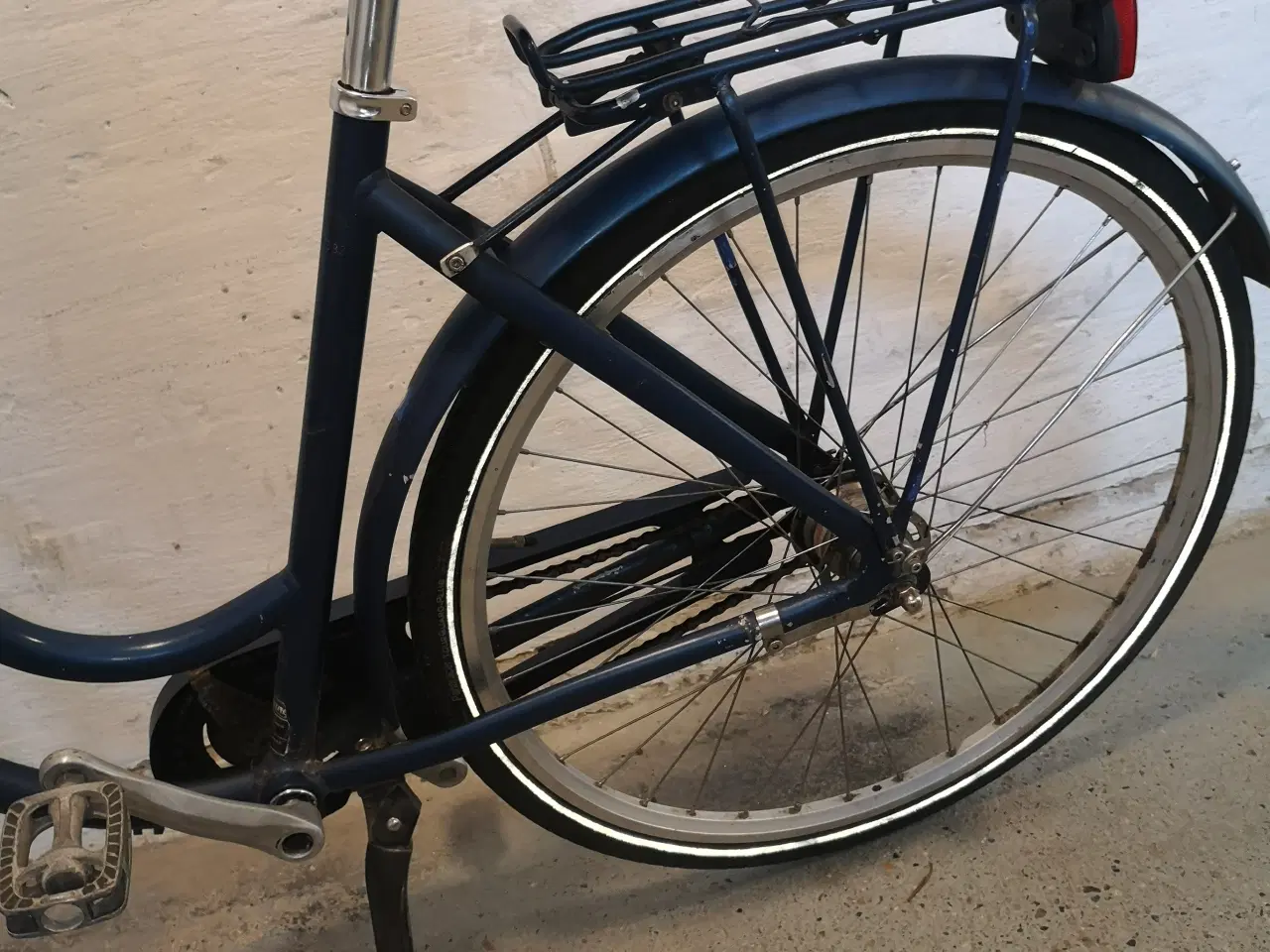 Billede 4 - Mustang  28"  7 gear Ny dæk. For og baglygter magn