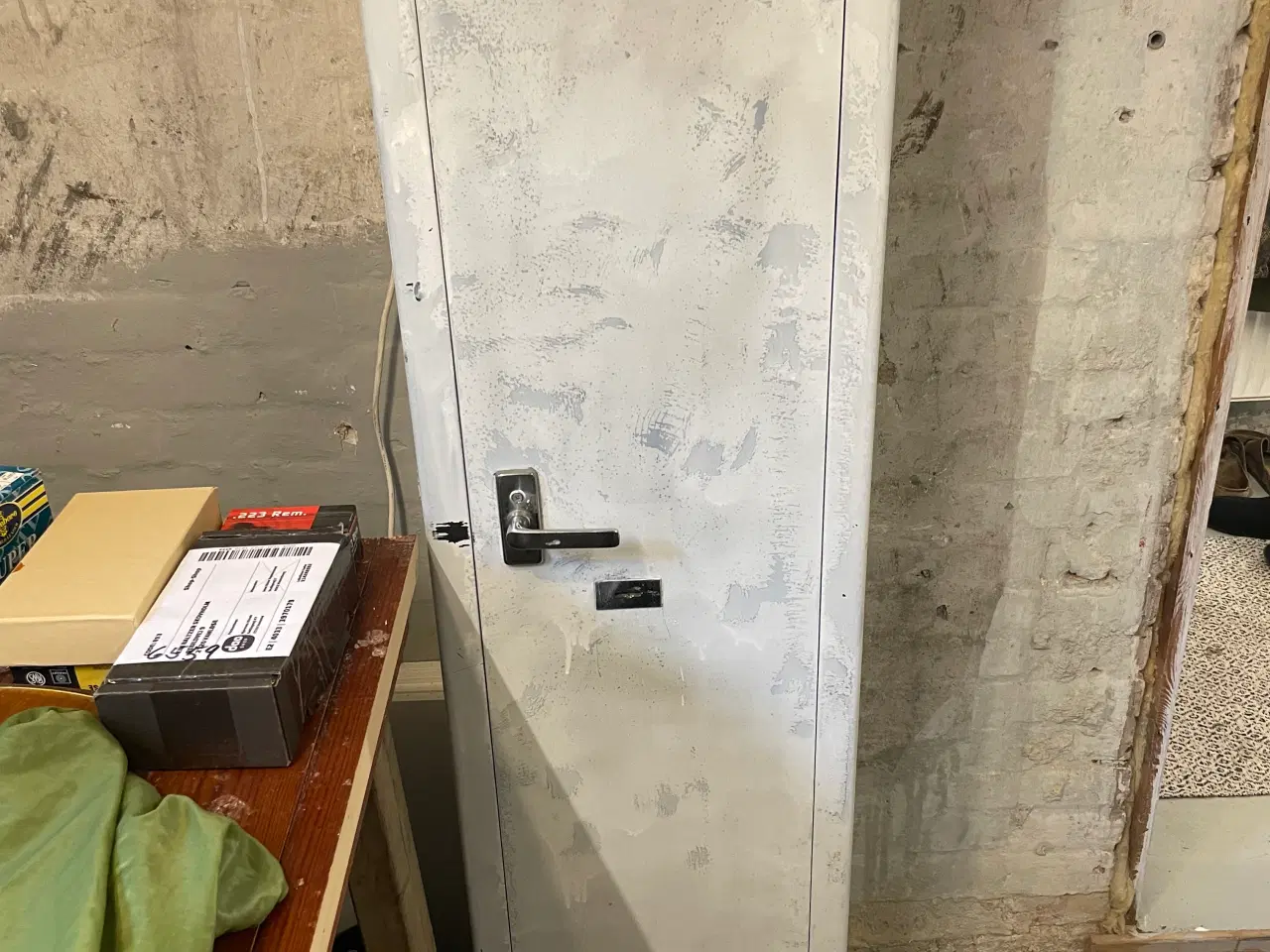 Billede 1 - Våbenskab Skafor blå