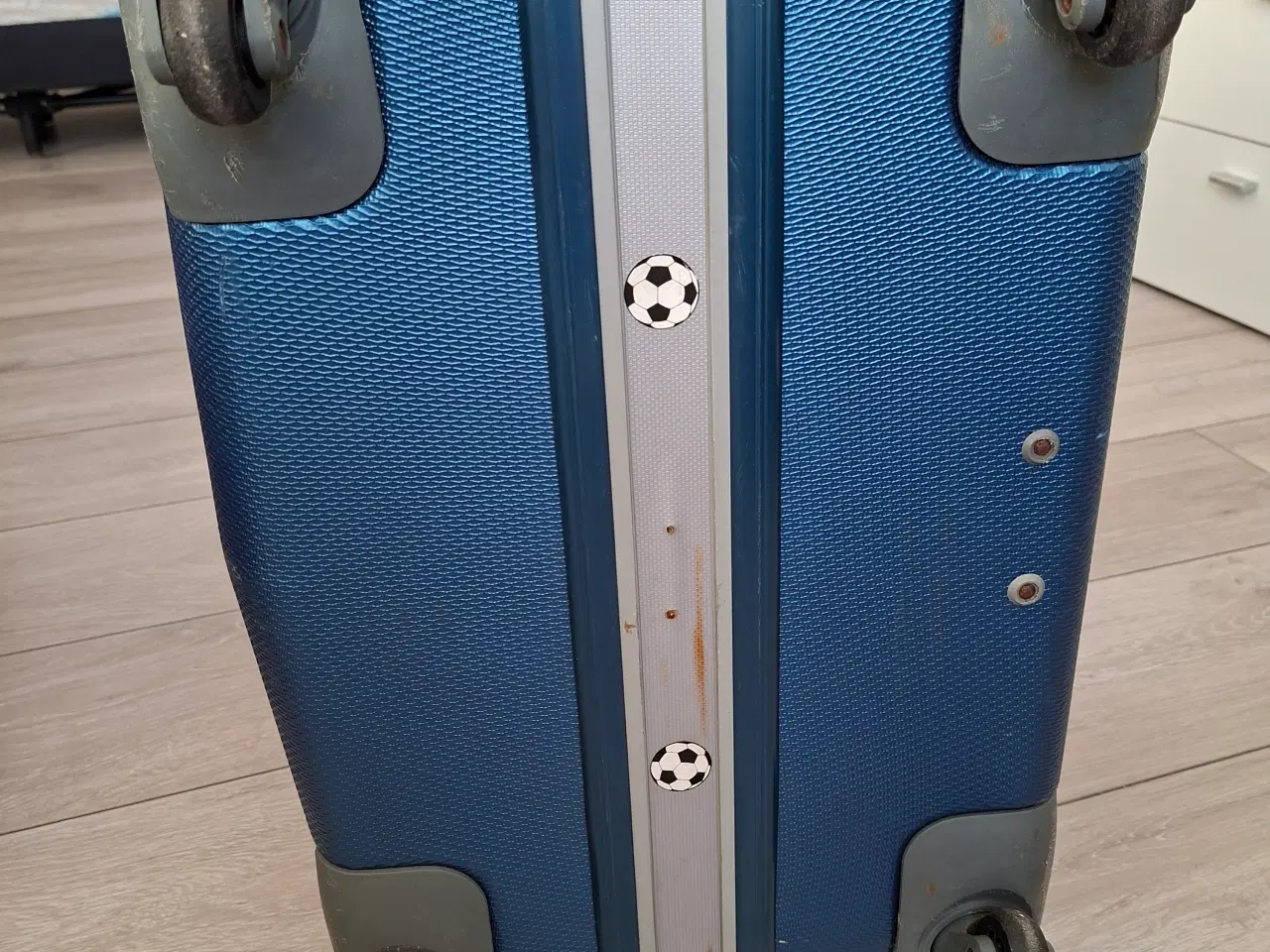 Billede 5 - Kuffert med 4 hjul