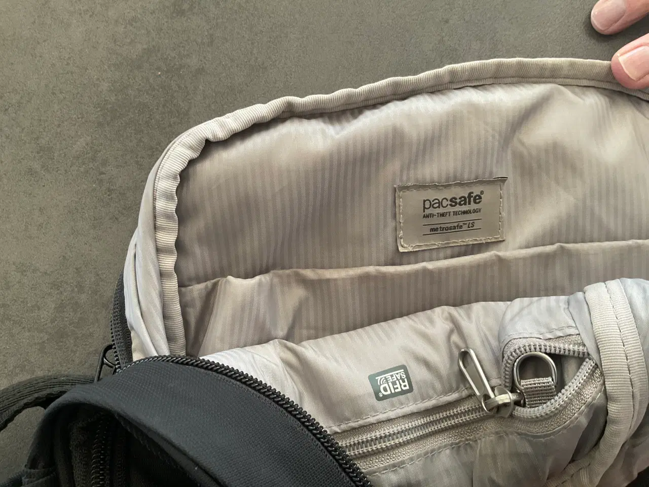 Billede 5 - Taske pacsafe model ls 250