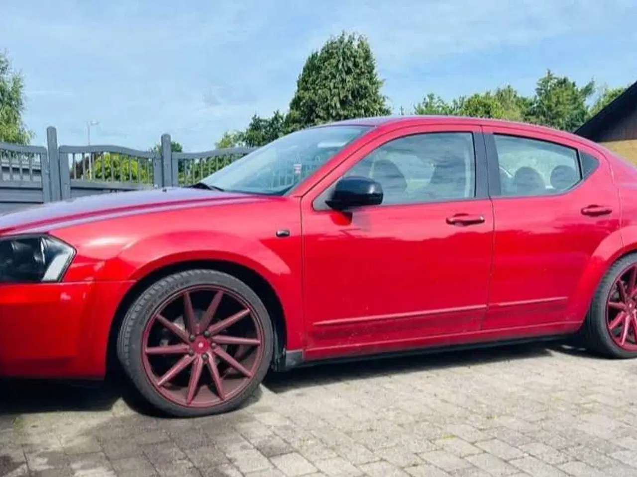 Billede 4 - Flot sjællen Dogde Avenger LAVT KM