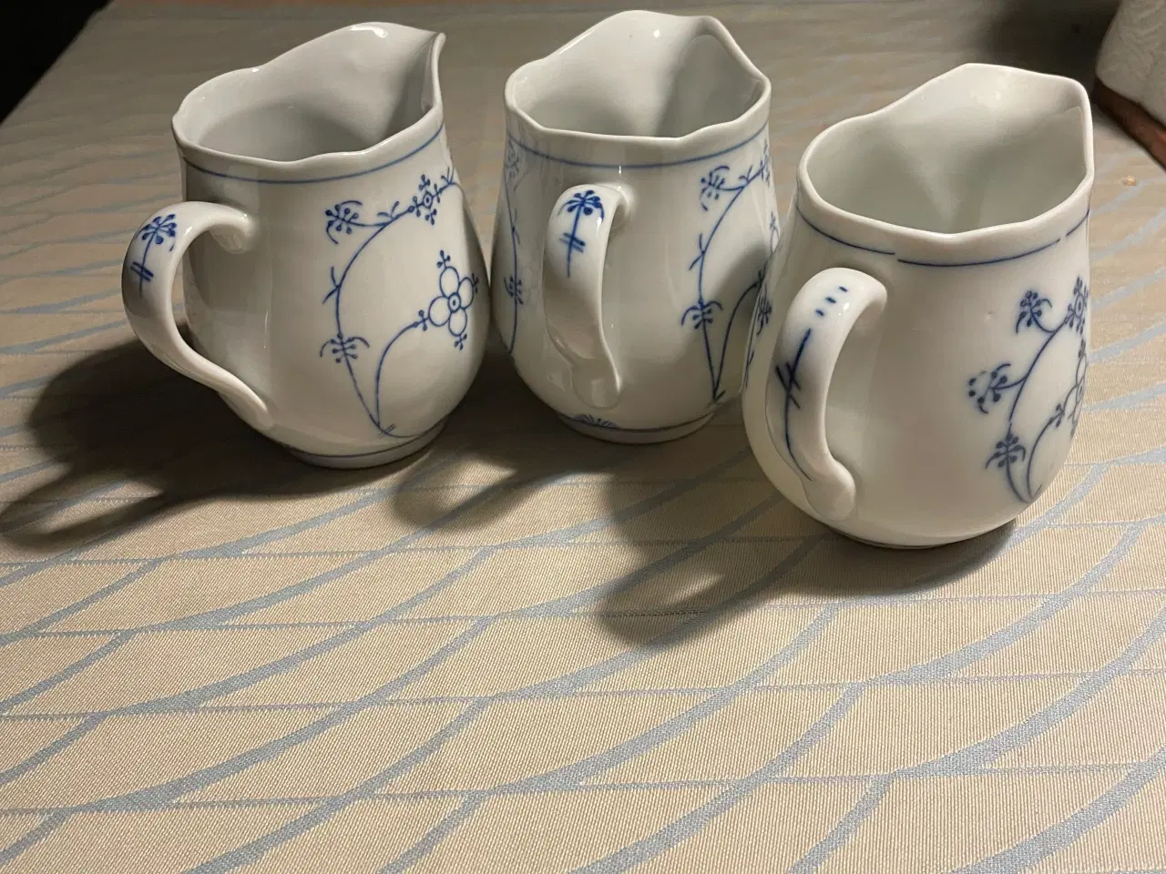 Billede 9 - Fattigmands musselmalet flødekander