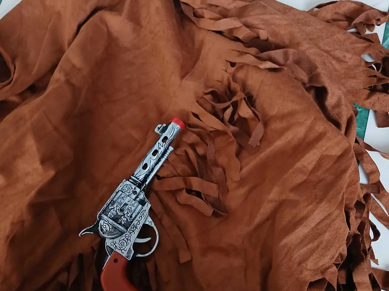 Billede 8 - KOSTUMER TIL SAALG 