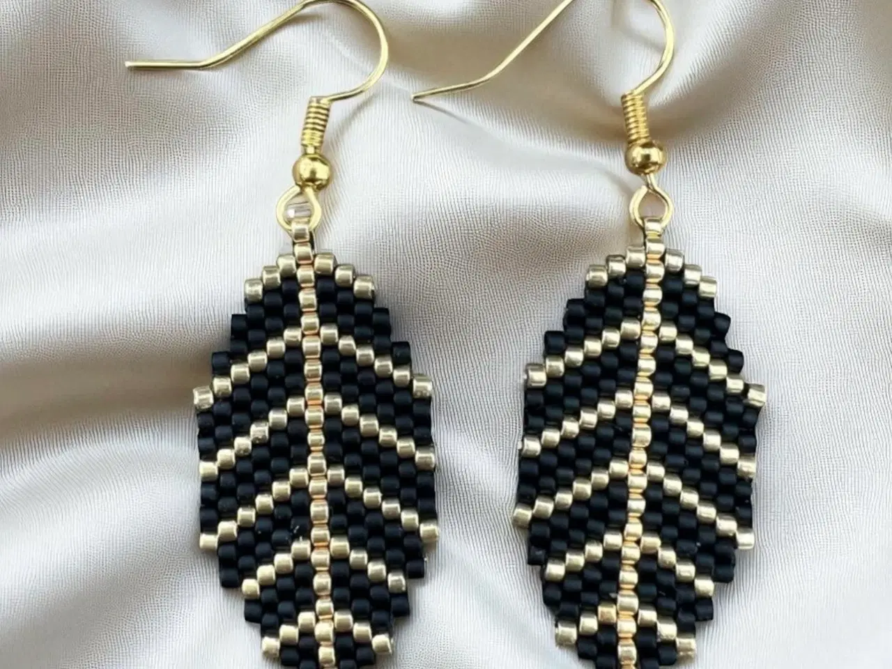 Billede 1 - Øreringe, håndlavede 