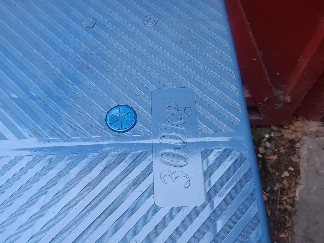 Billede 2 - Rullebord i metal og plast.