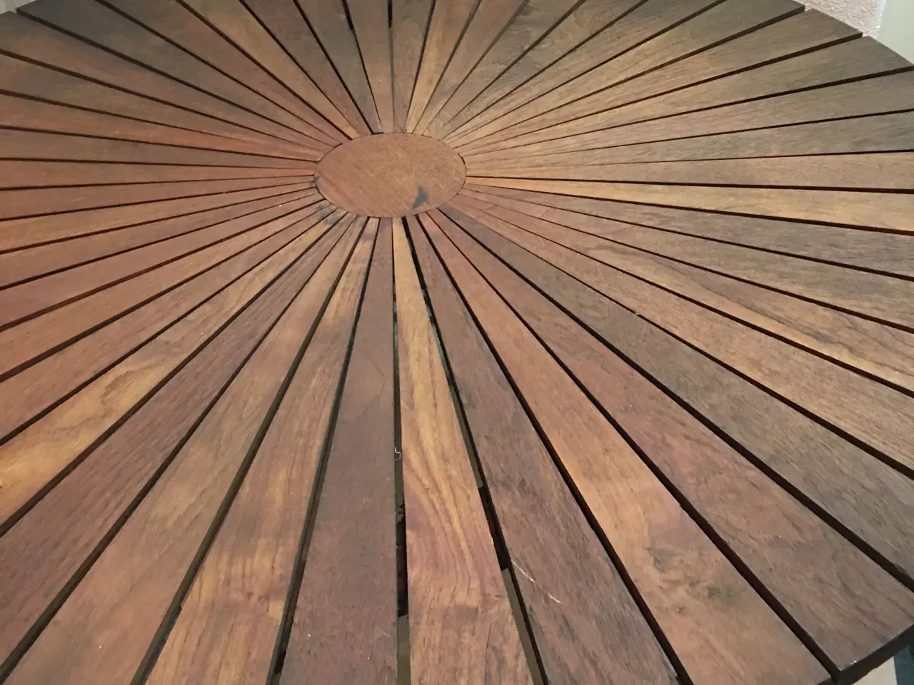 Billede 1 - Marguerit bord fra 1960erne m/org. dug