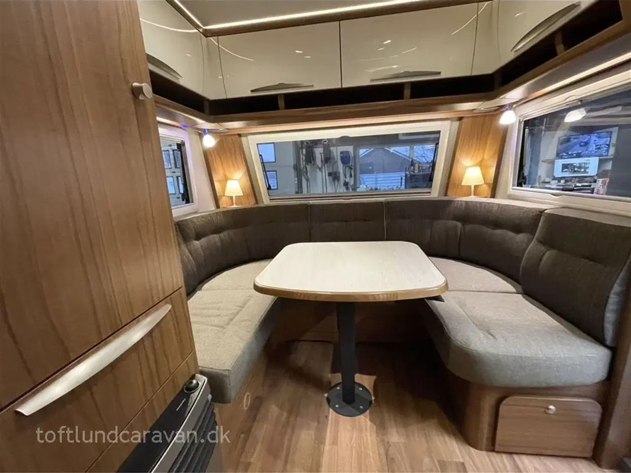 Billede 4 - Hymer Eriba Nova 495 SL LUKSUSVOGN, Enkeltsenge.