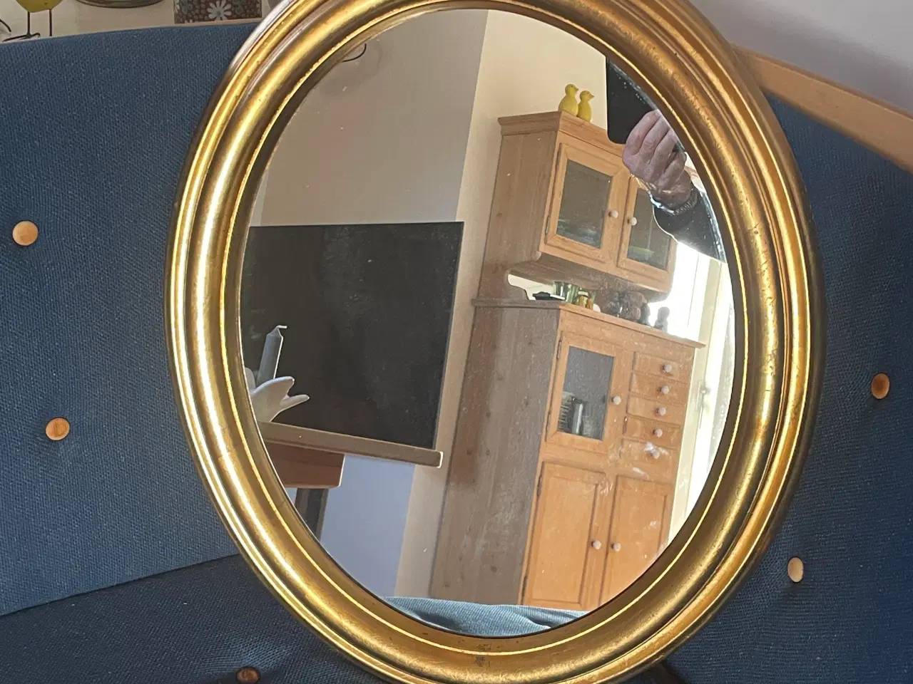 Billede 1 - Spejl (ovalt) med guldramme.