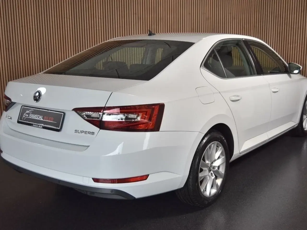 Billede 4 - Skoda Superb 1,6 TDi 120 Style DSG