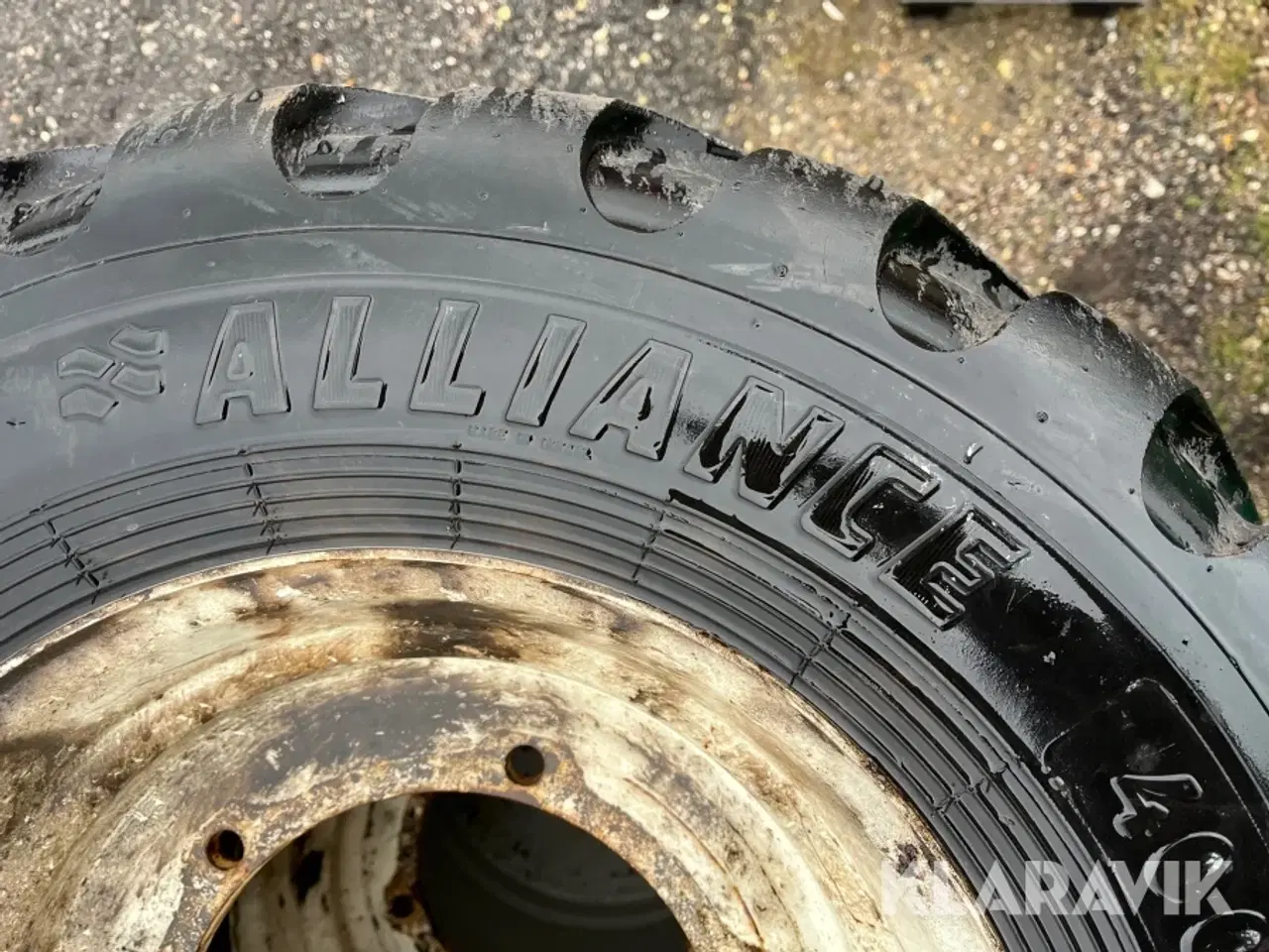 Billede 10 - Græsdæk med fælge 4 styk - fra New Holland TNF