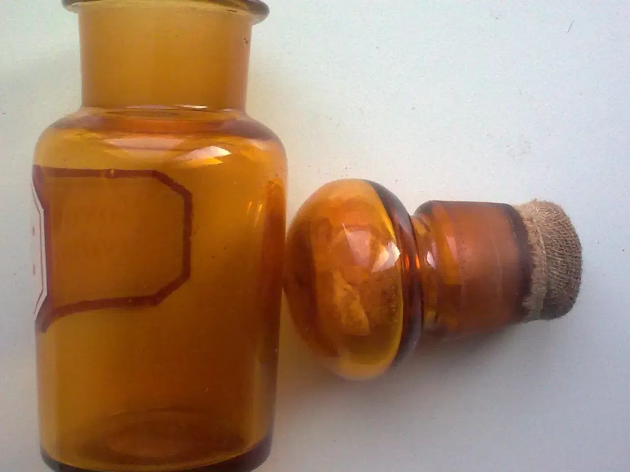 Billede 10 - Gamle danske essens flasker MINI 30 ml. 2 stk.