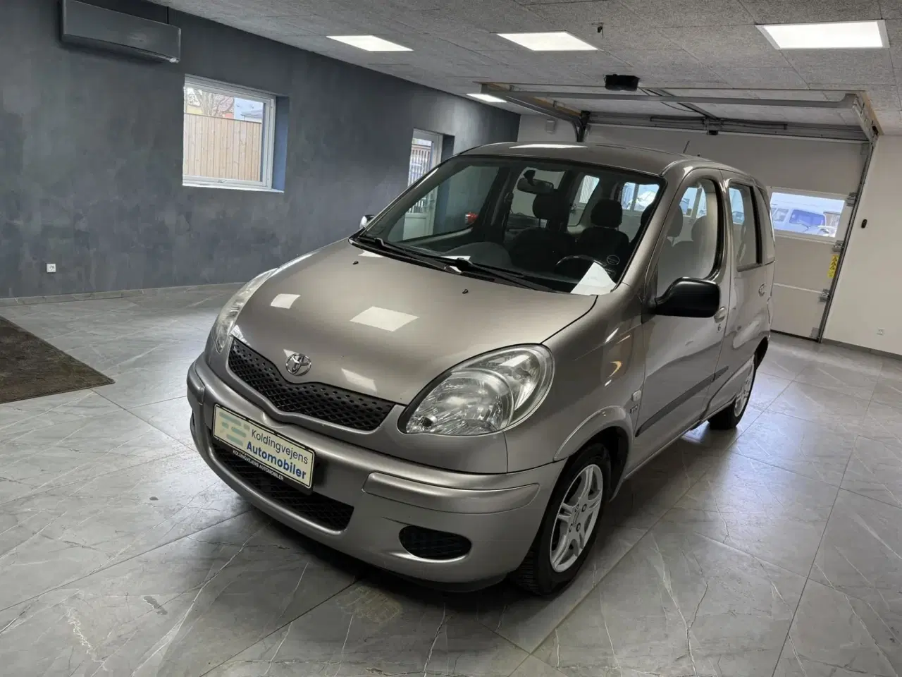 Billede 2 - Toyota Yaris Verso 1,3 Linea Sol 86HK