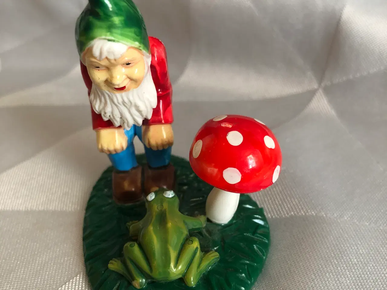Billede 8 - Lille julemand med en frø og svamp