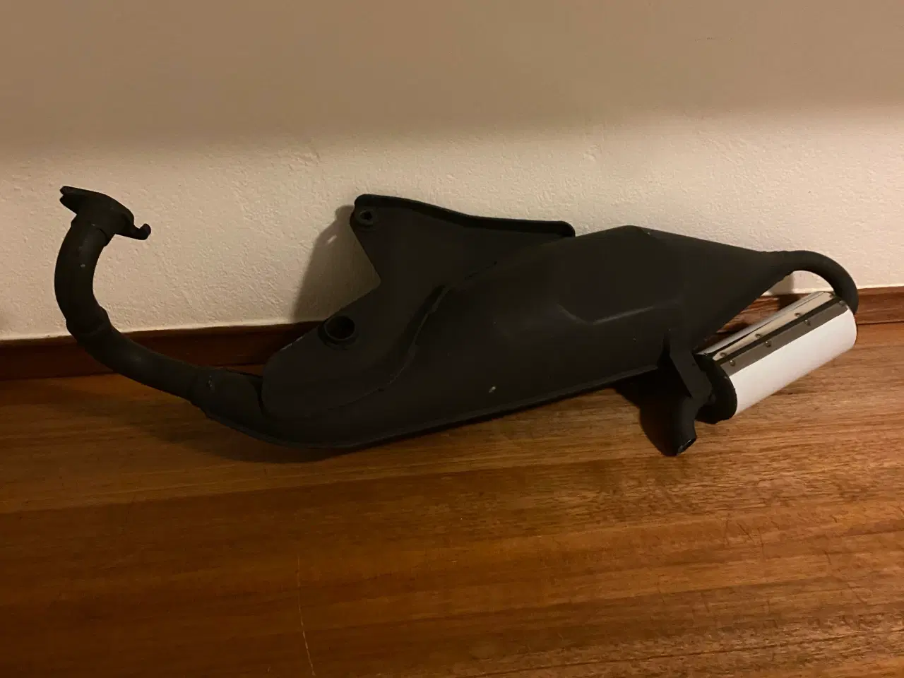 Billede 2 - Udstødning Aprilia SR 50 Ditech med Morini motor
