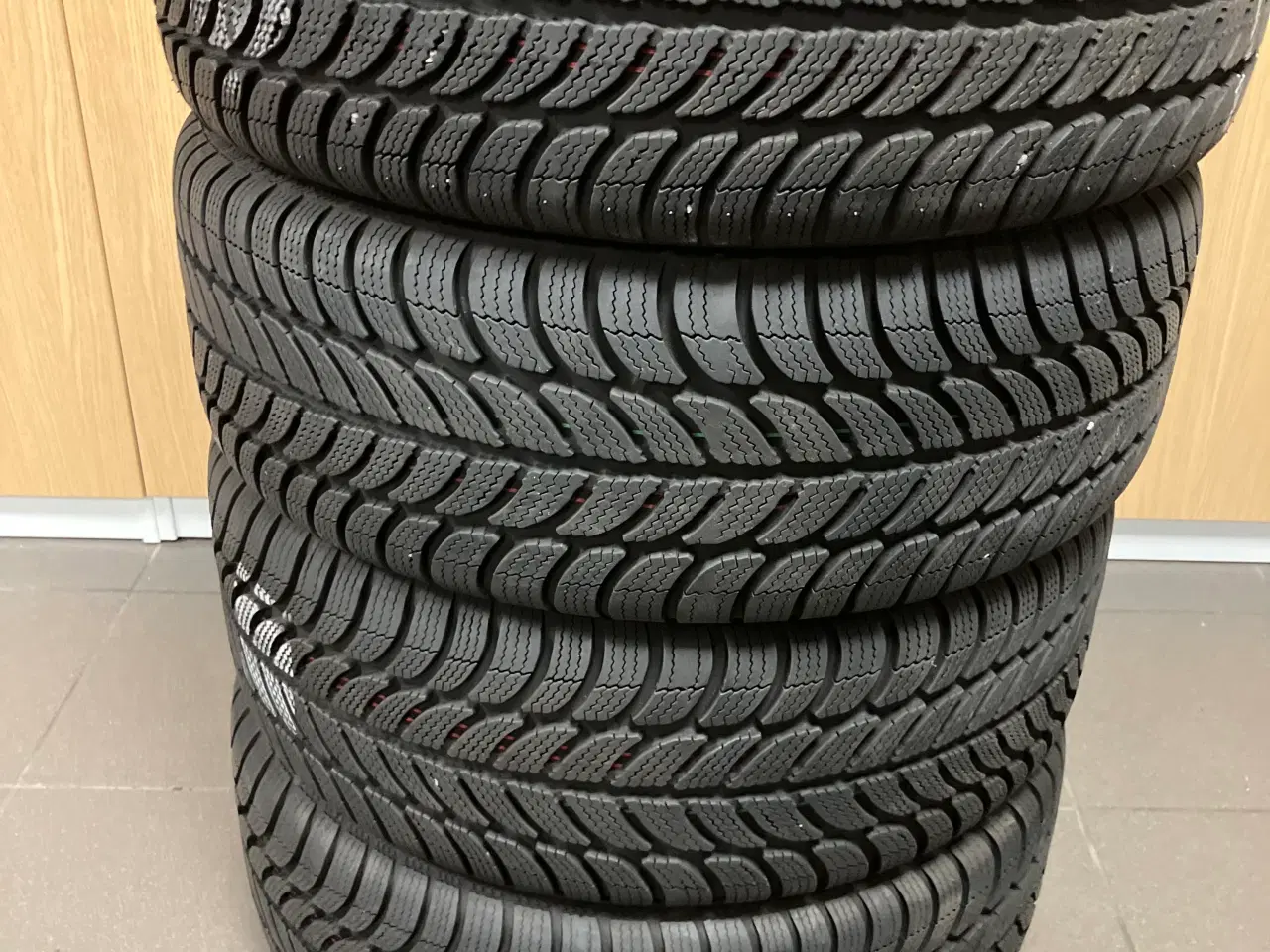 Billede 5 - Sava vinterdæk 205/55R16