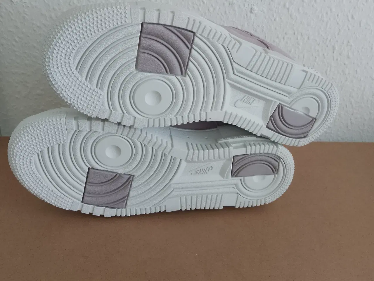 Billede 6 - Nike Air Force 1 low pixel - NYE