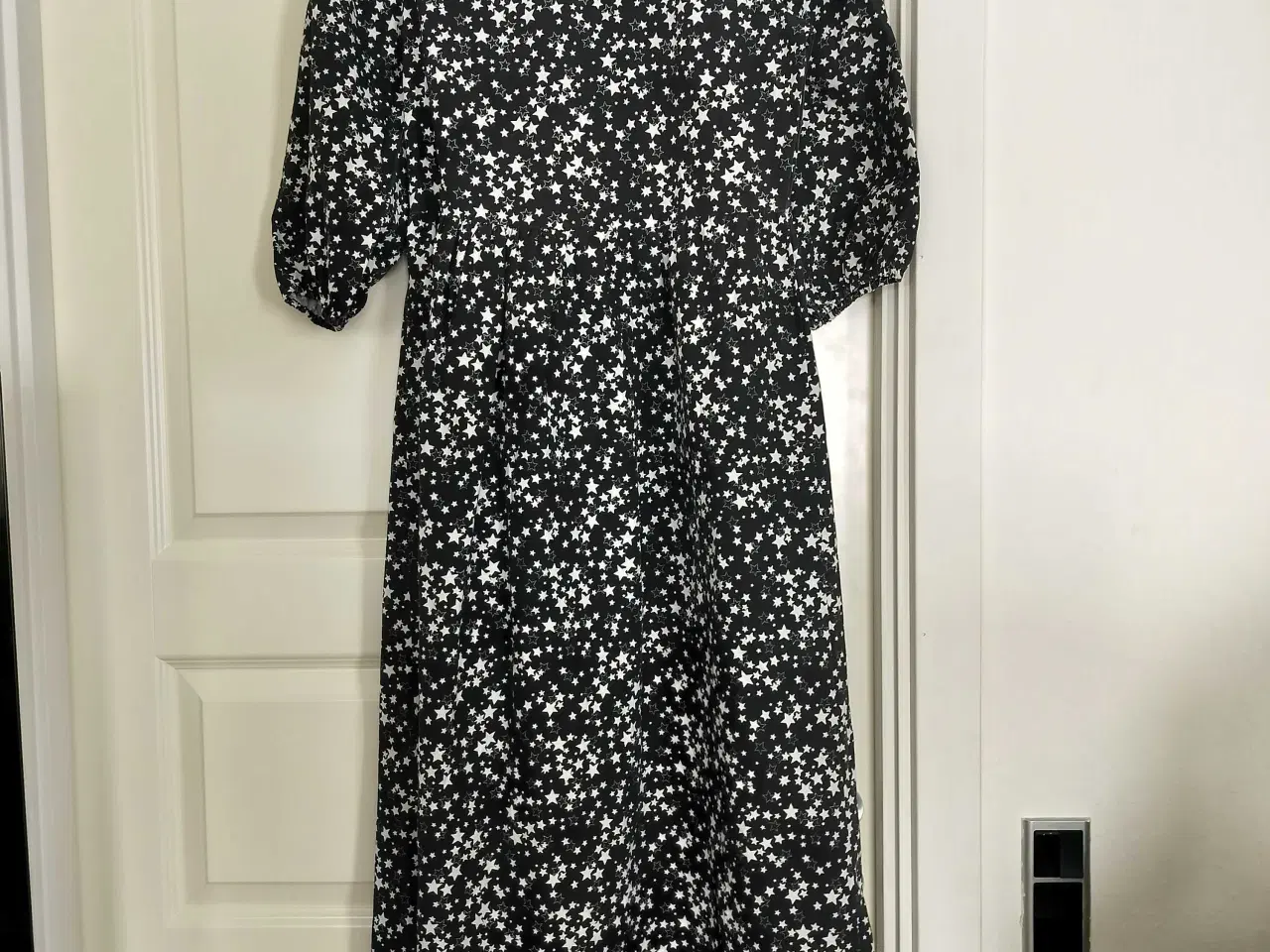 Billede 8 - 62 stk nyt tøj med mærker på. 