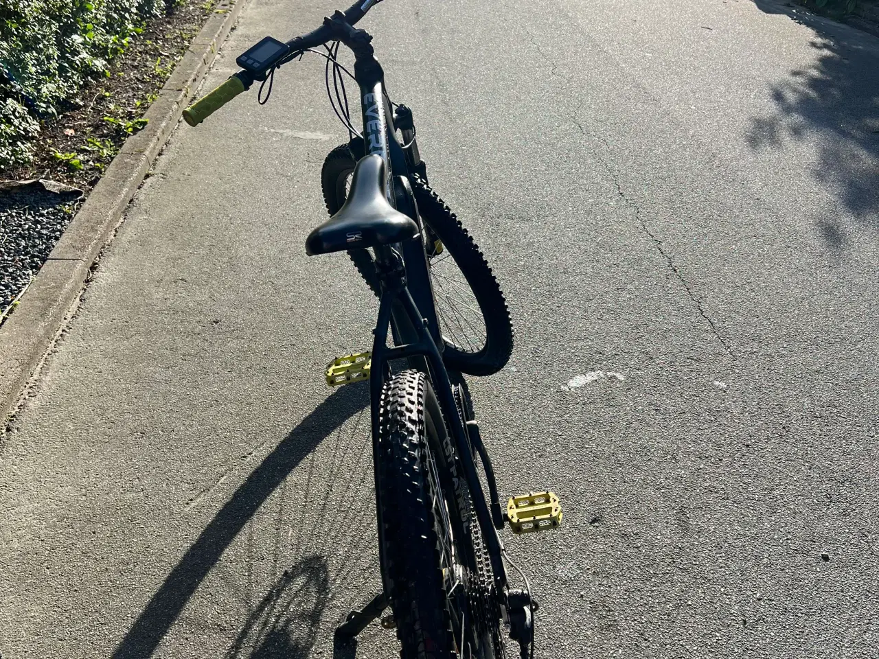 Billede 4 - Fed Everest El-MTB – Kører super godt (Nøgle + Opl
