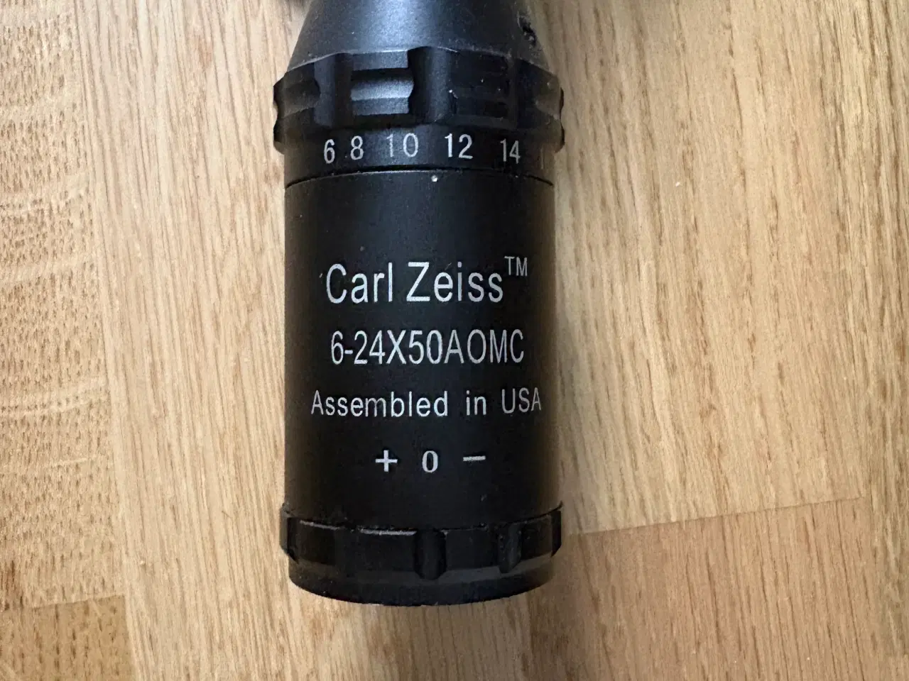 Billede 1 - Sigtekikkert med stor forstørrelse og lys