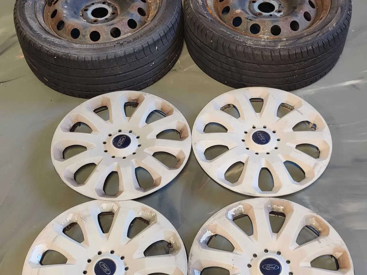 Billede 1 - Komplette hjul med navkapsler