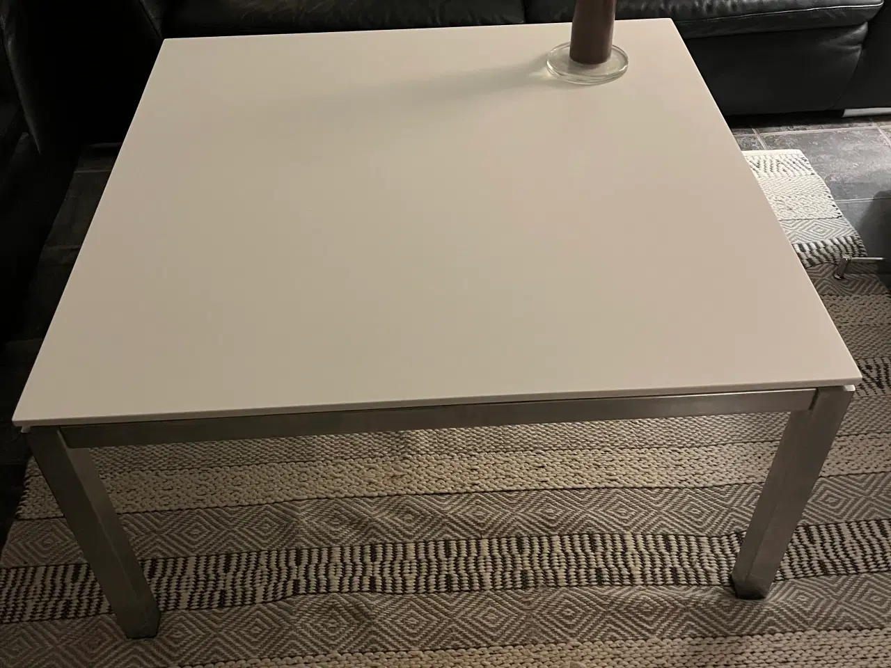 Billede 2 - Sofabord i hvid ansacore