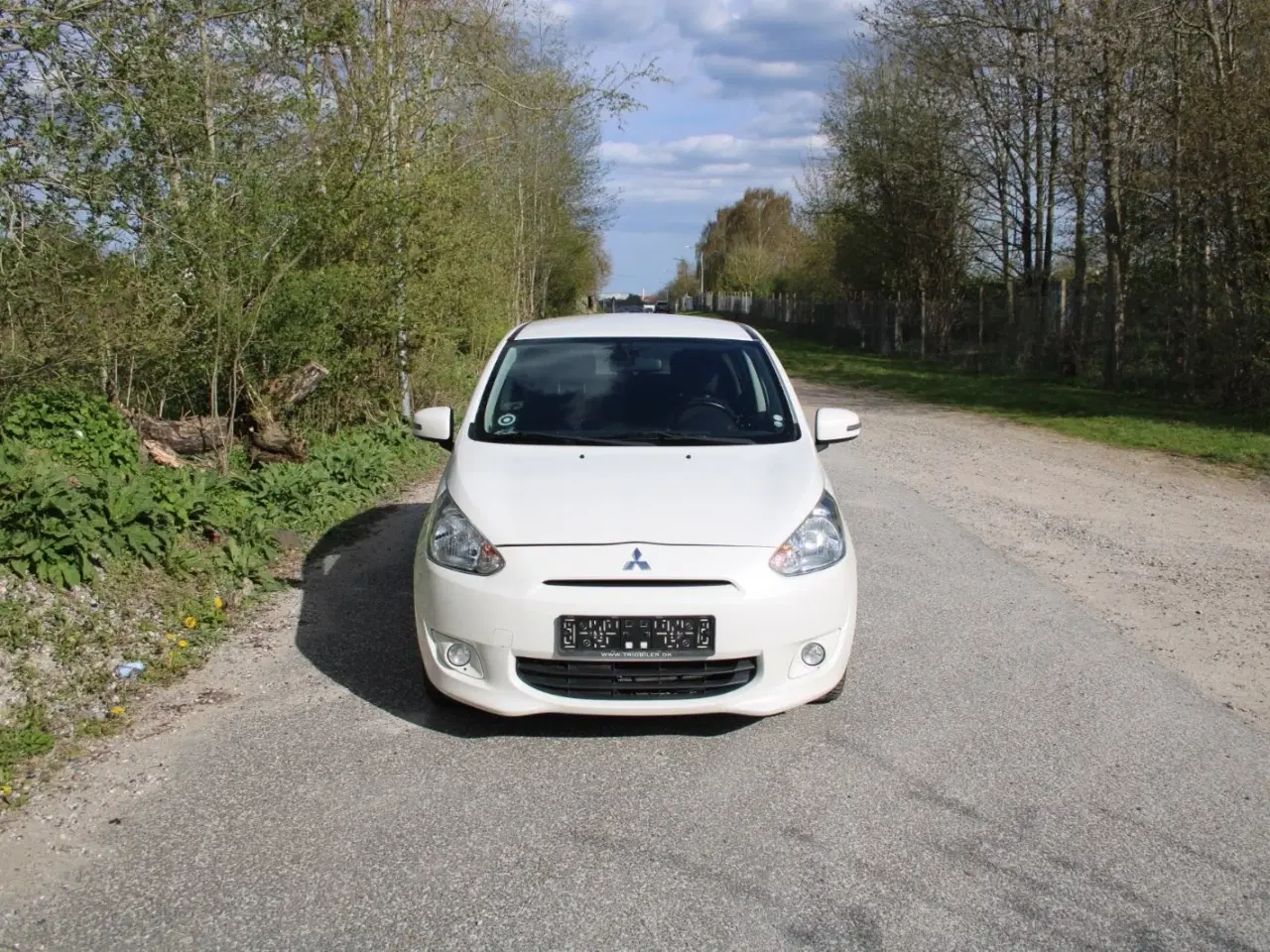 Billede 1 - Mitsubishi Space Star 1,2 Black & White