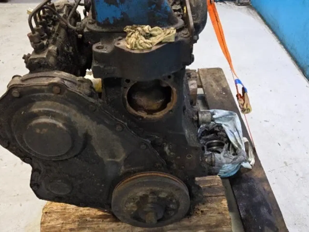Billede 11 - Ford 2703E Motor