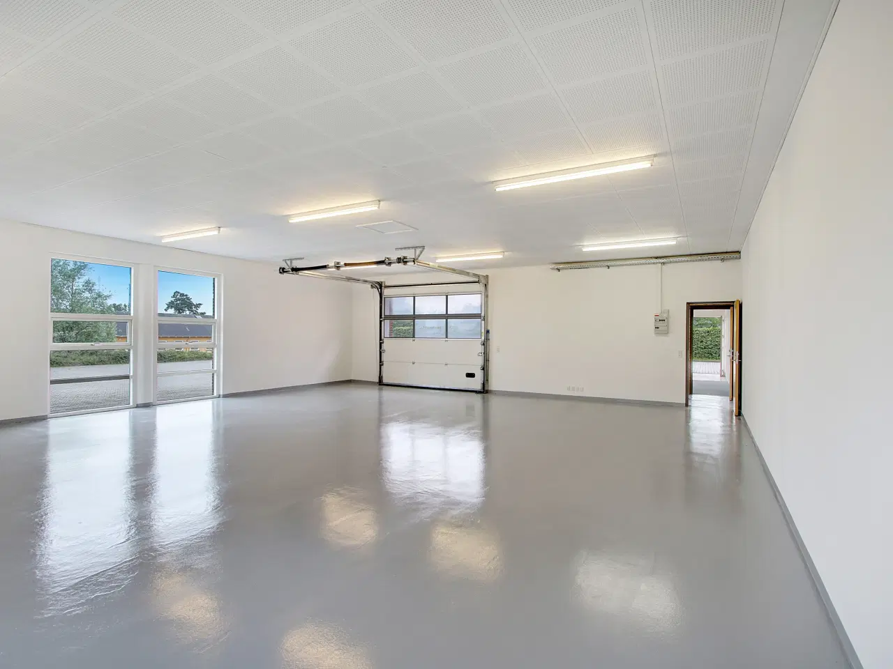 Billede 4 - Præsentabel ejendom få minutters kørsel fra E47/E20 afkørsel 30