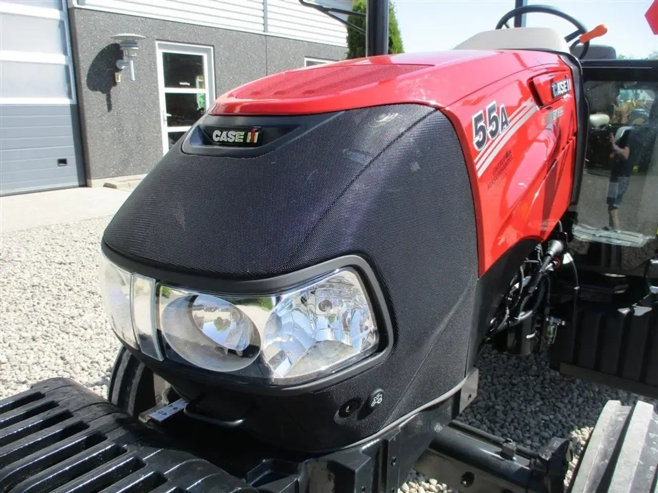 Billede 11 - Case IH Farmall 55A Dansk demo traktor med kun 29timer. Med vendegear på.