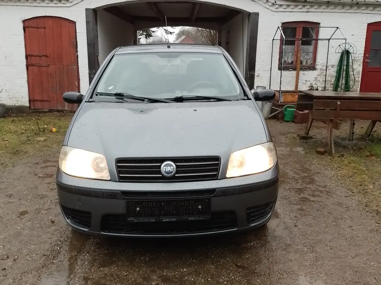 Billede 3 - God begynderbil