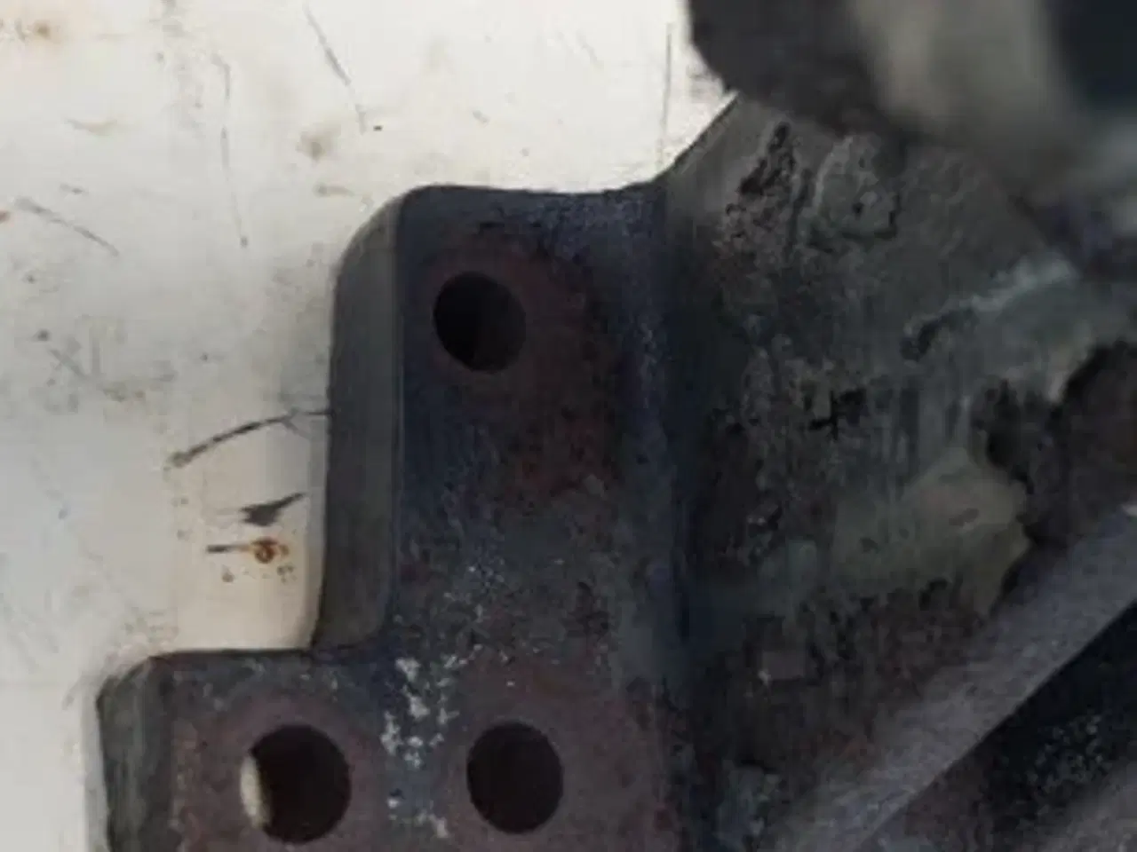 Billede 8 - New Holland TG285 Vægtklods Base 446069A1