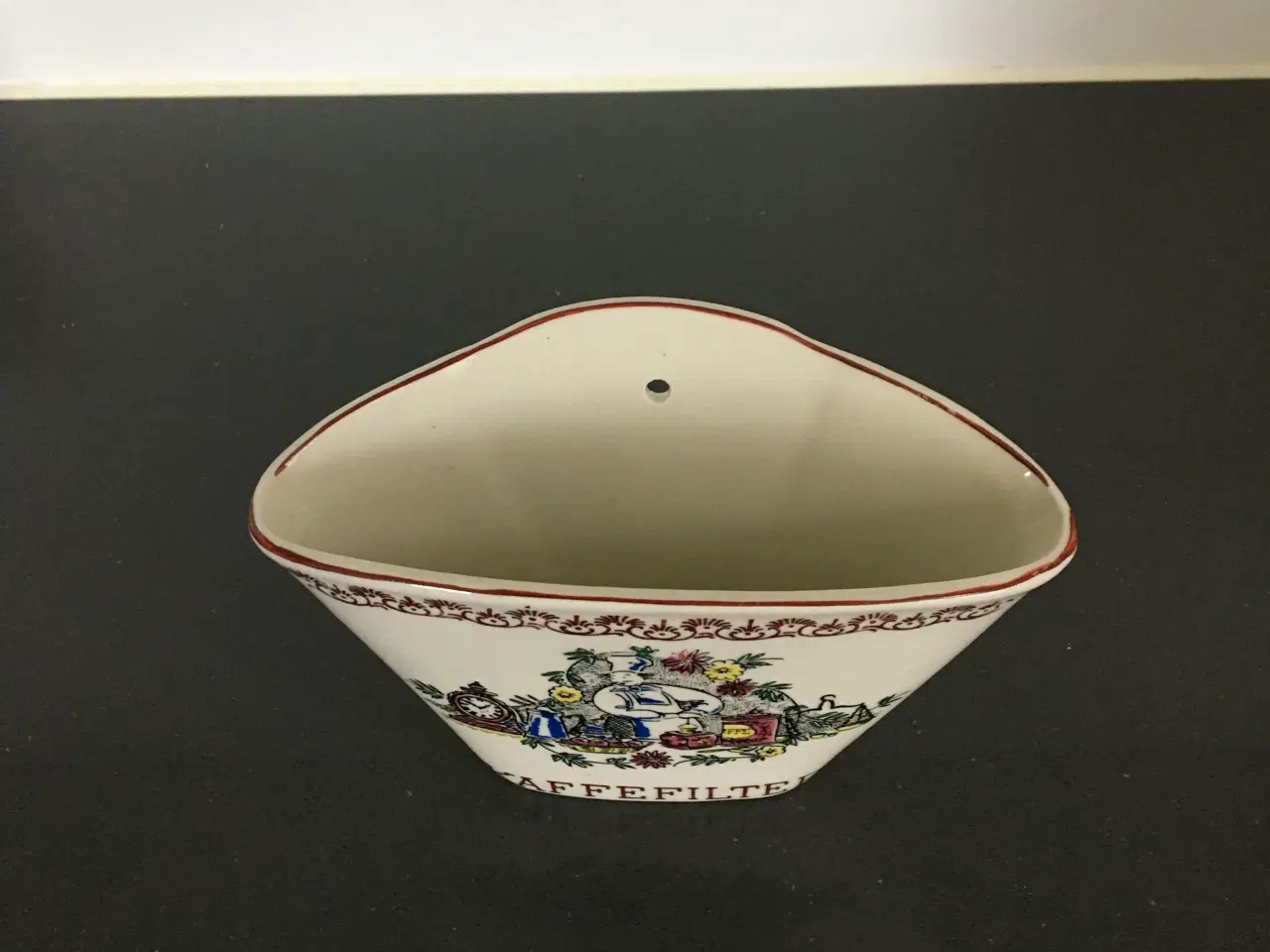 Billede 5 - Flot Kaffefilterholder i porcelæn, Aksini