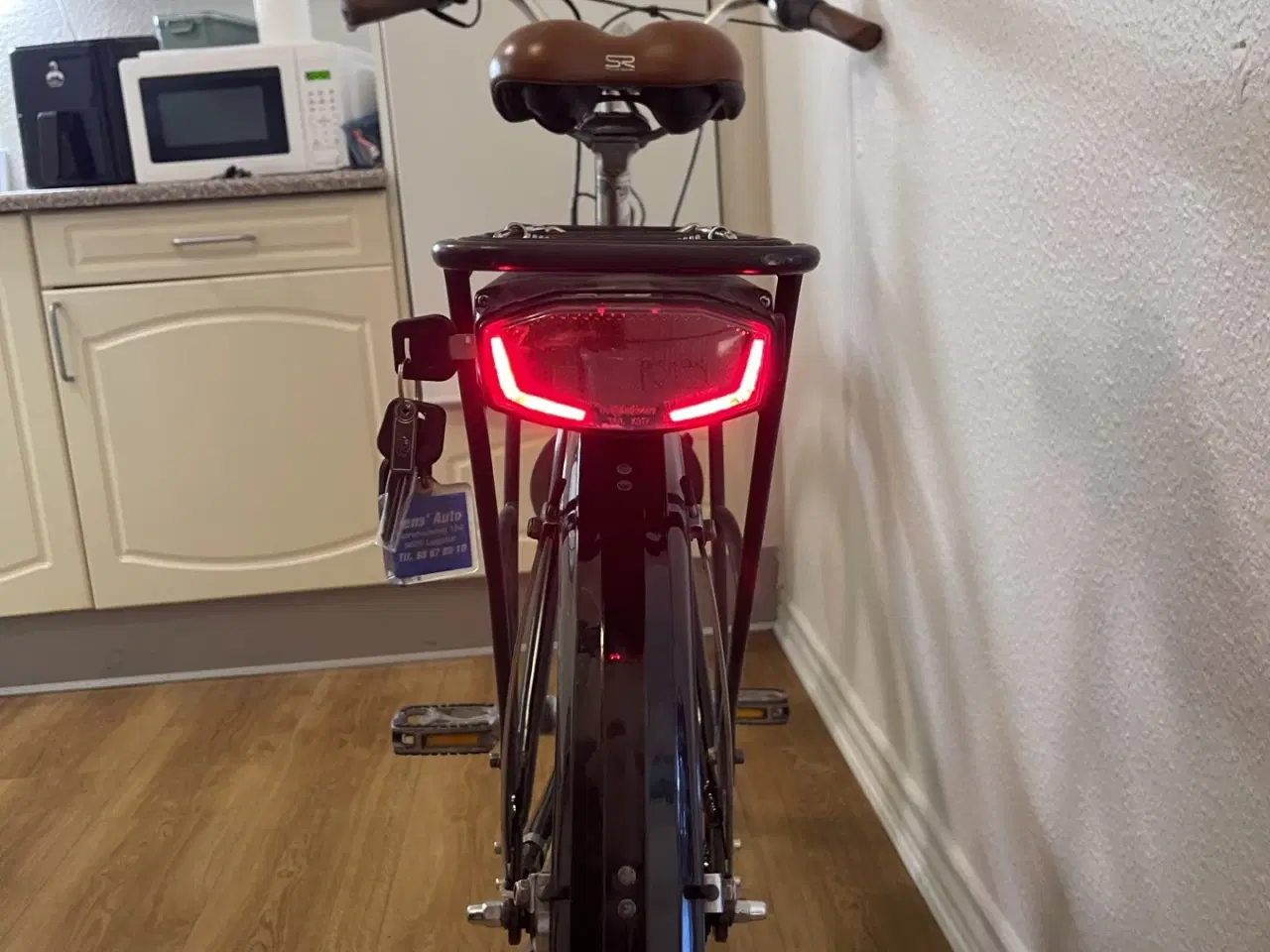Billede 3 - flot mustang dame elcykel 28"  7 gear.