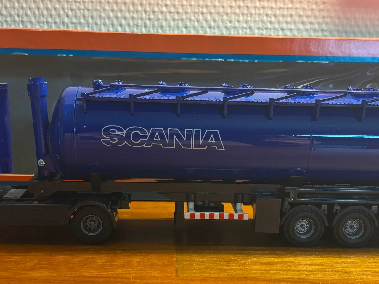 Billede 1 - Tekno Scania modellastbil