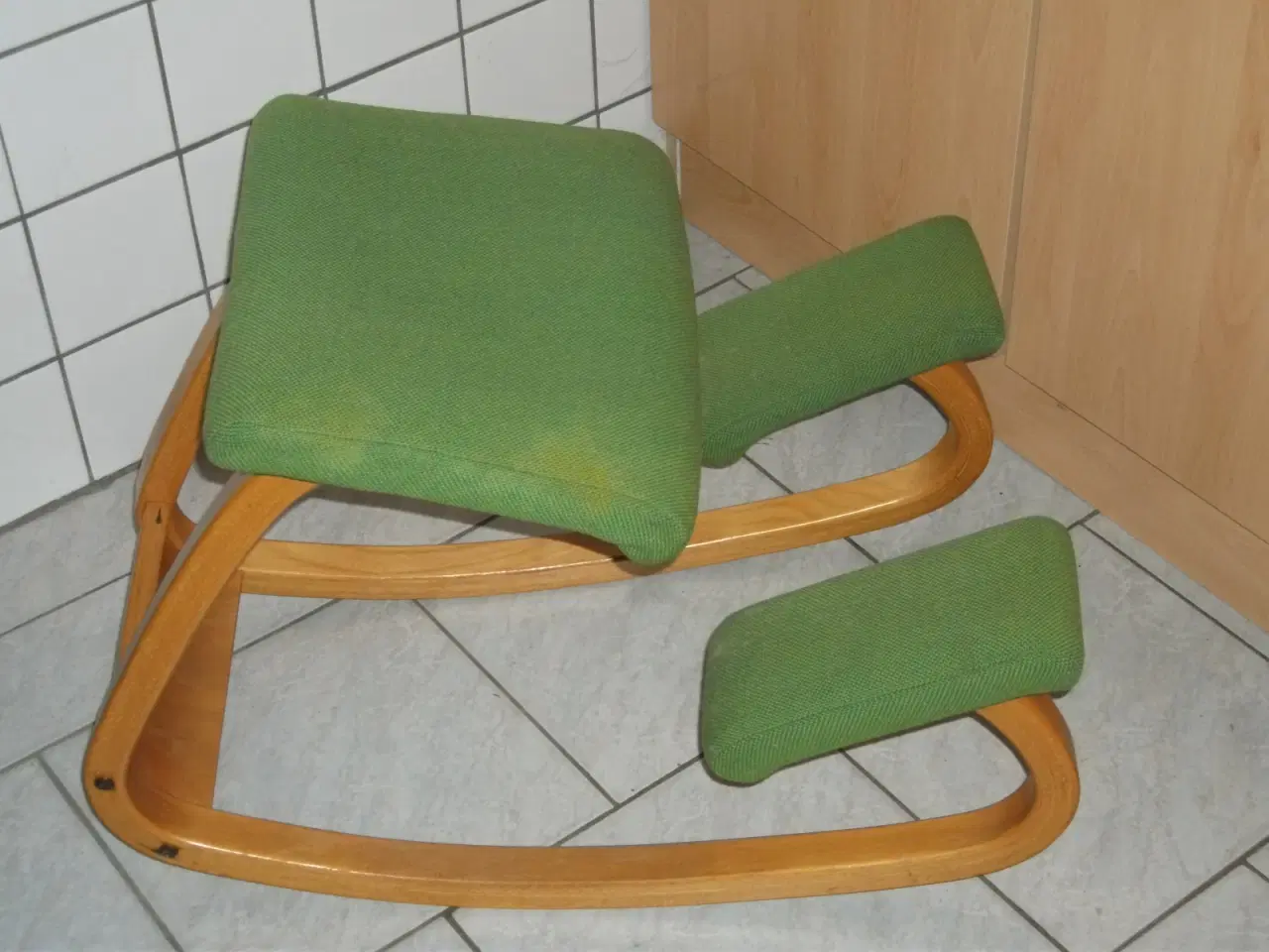 Billede 3 - Original Stokke knæ stol