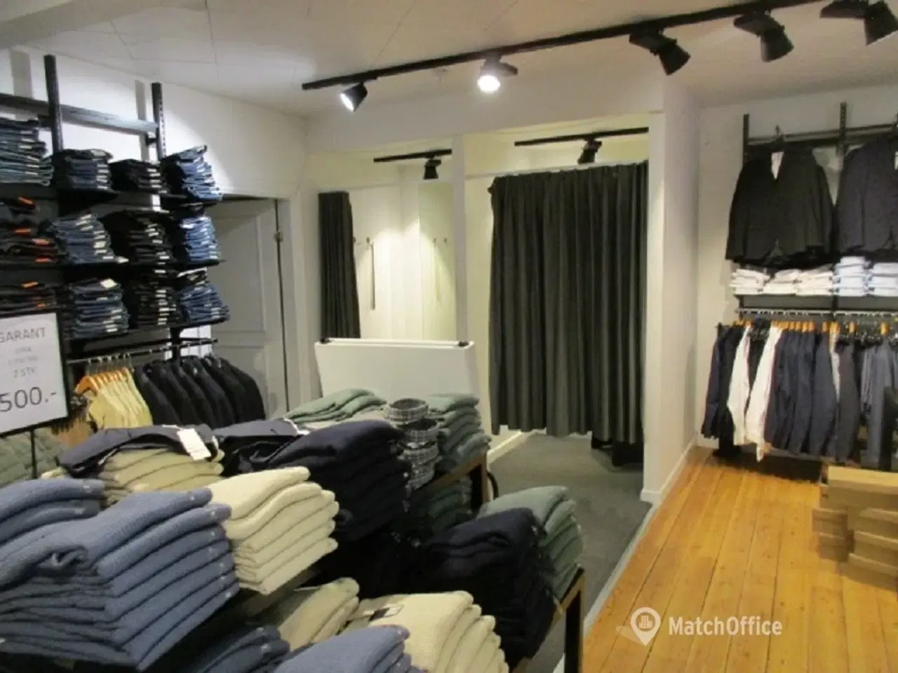 Billede 4 - Flot butik i Næstved centrum