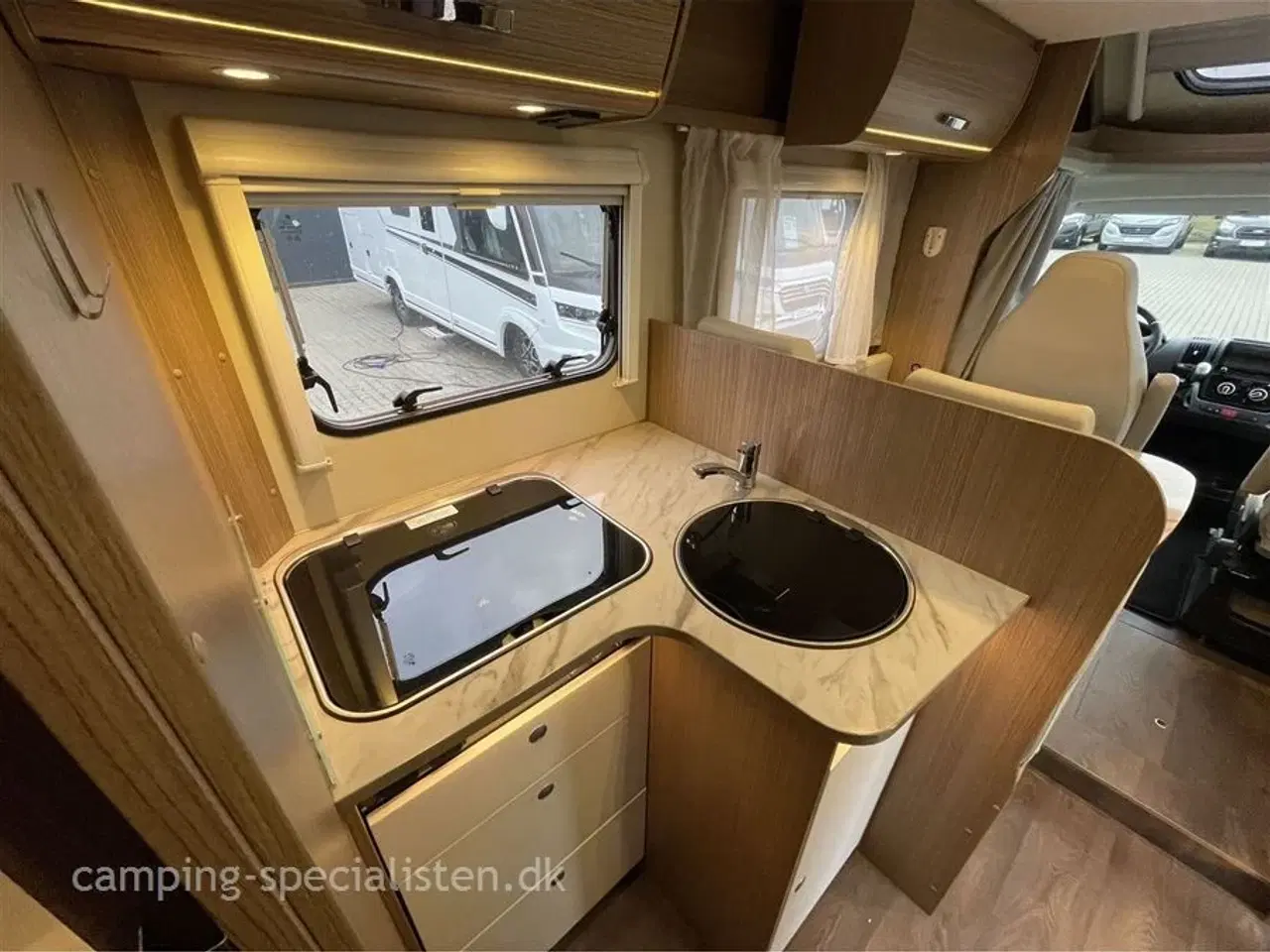 Billede 8 - 2019 - Carado T 449   Carado T 449 2019 - Kan ses nu hos Camping-Specialisten.dk