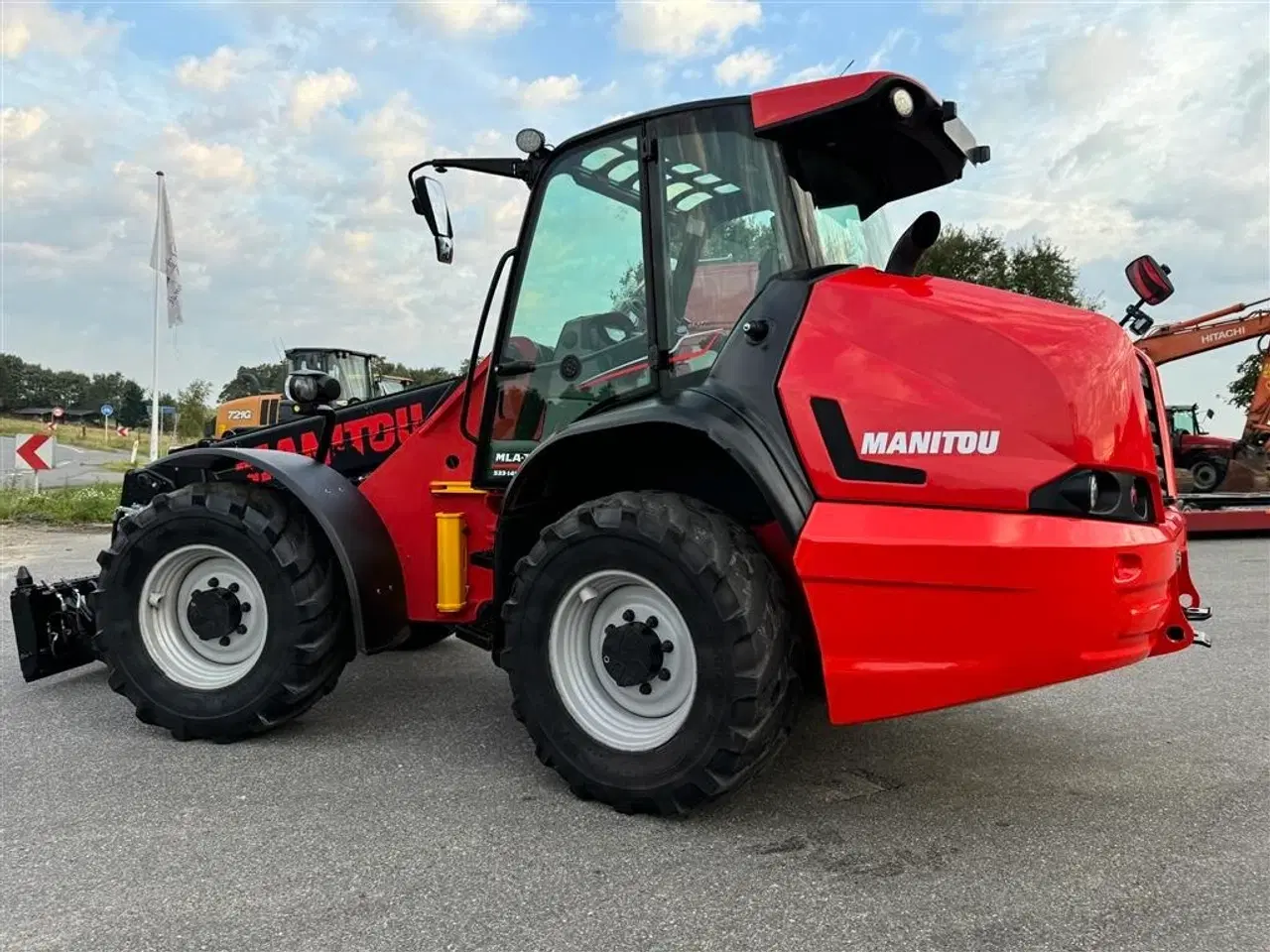 Billede 4 - Manitou MLA-T 533-145 V+ ELITE KUN 4800 TIMER! MED OVERFALDSSKOVL OG PALLEGAFLER!