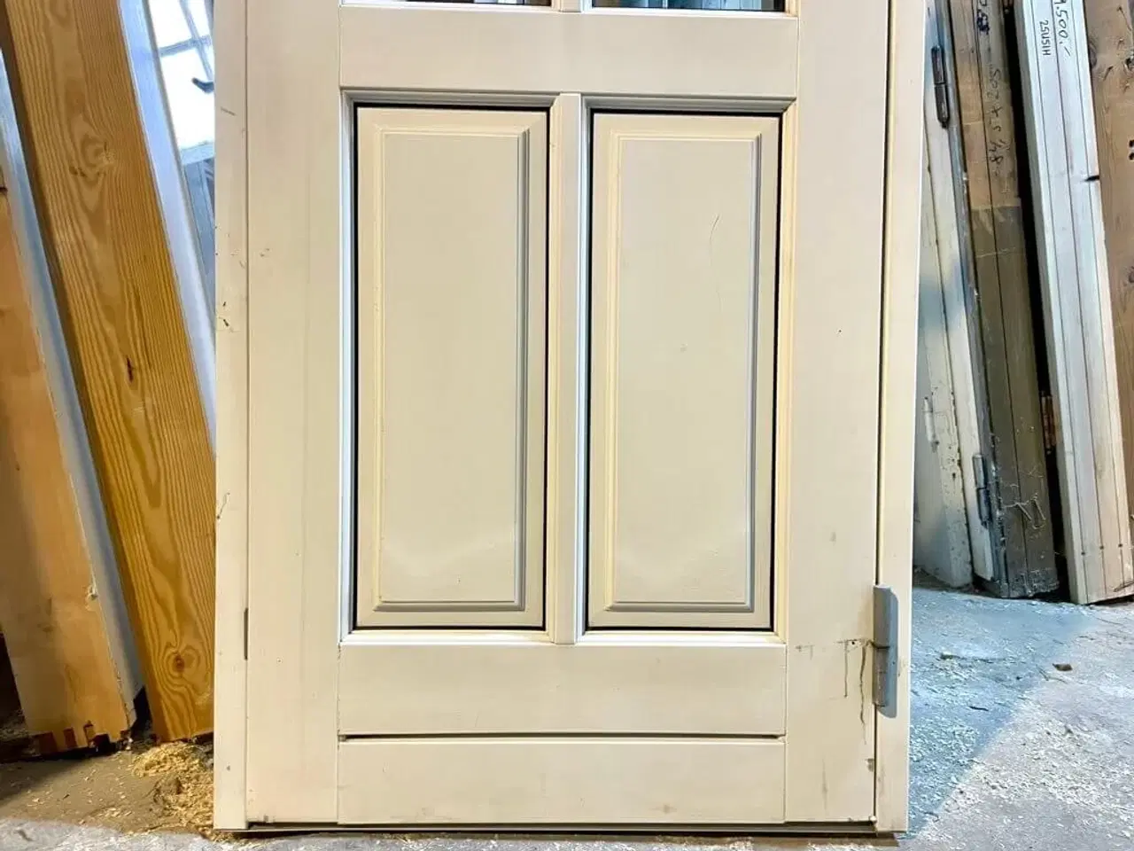 Billede 4 - Smal facadedør med vinduesparti i termoglas