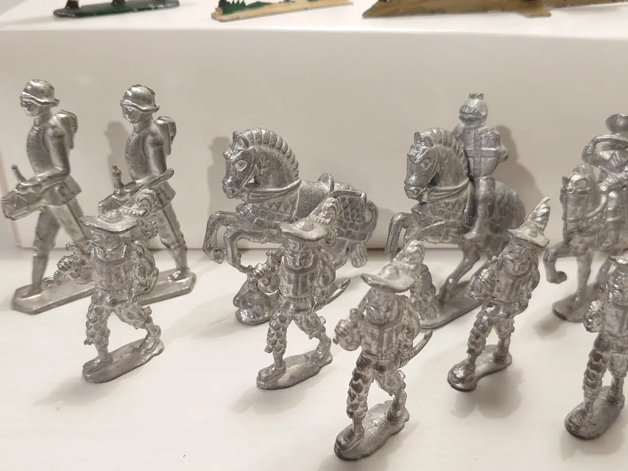 Billede 4 - 31stk gamle tinsoldater +kanon i jern og messing