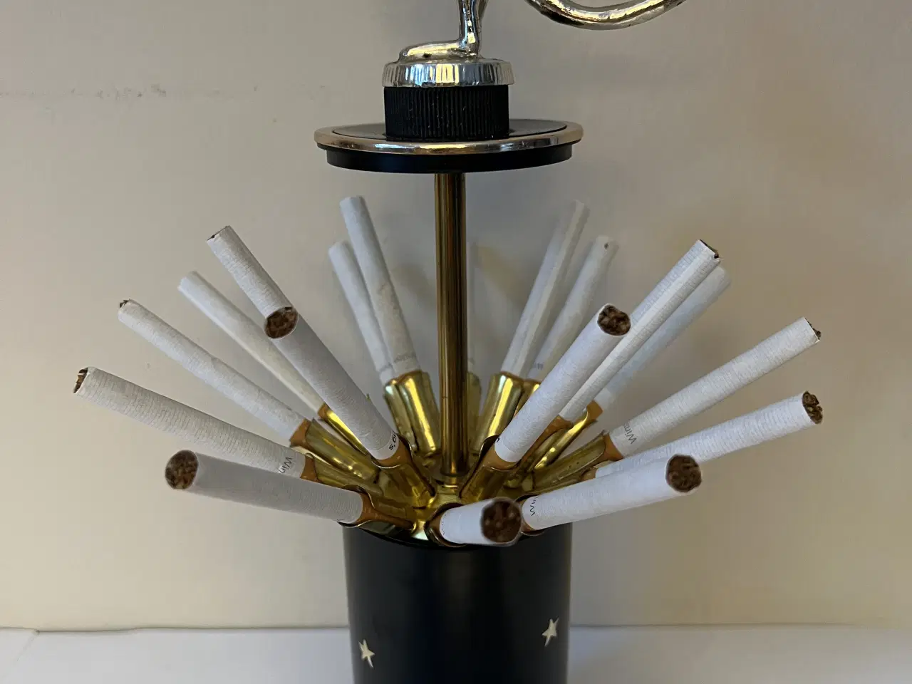 Billede 4 - Flot mekanisk cigaretholder fra 60’erne 