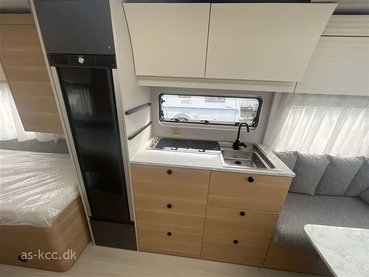 Billede 12 - 2026 - Adria Adora 572 UT   Adria Adora 572 UT Årg, 2026 4 sovepladser, 5 siddepladser