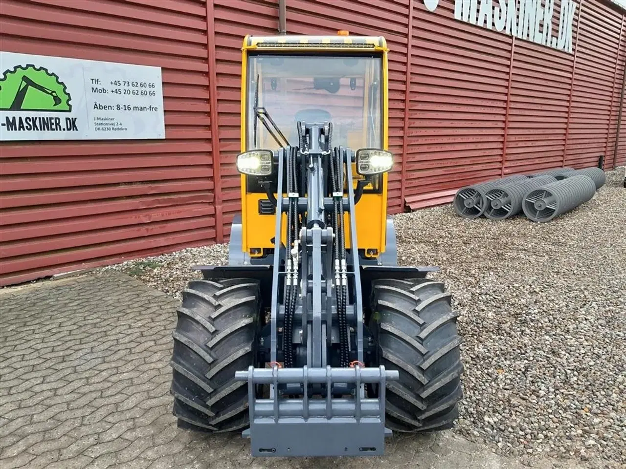 Billede 4 - Eurotrac W12 med førerhus